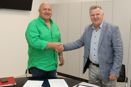 Žarni zid Rakek 04 Foto Ljubo Vukelič